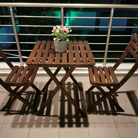 Pall'S Minimal Apartment Néa Péramos Dış mekan fotoğraf