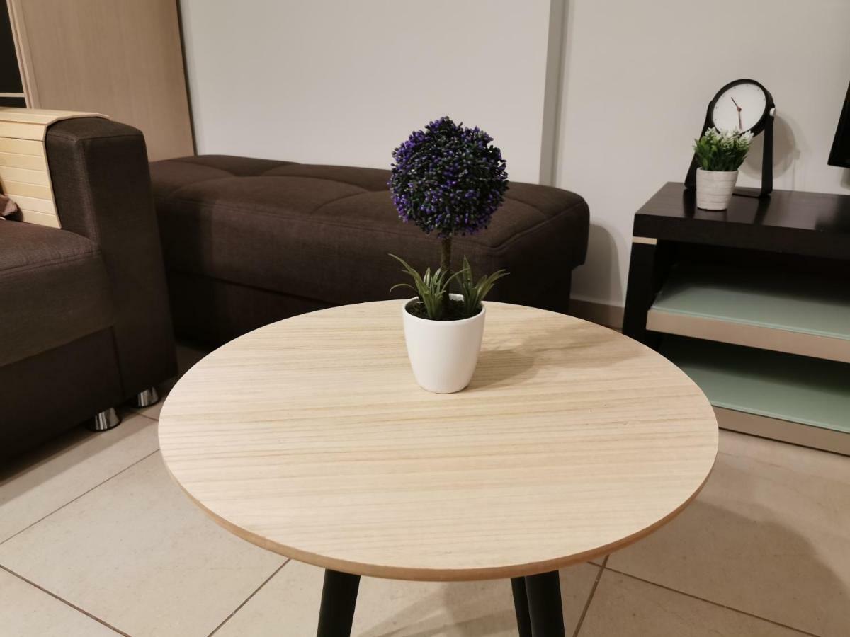 Pall'S Minimal Apartment Néa Péramos Dış mekan fotoğraf