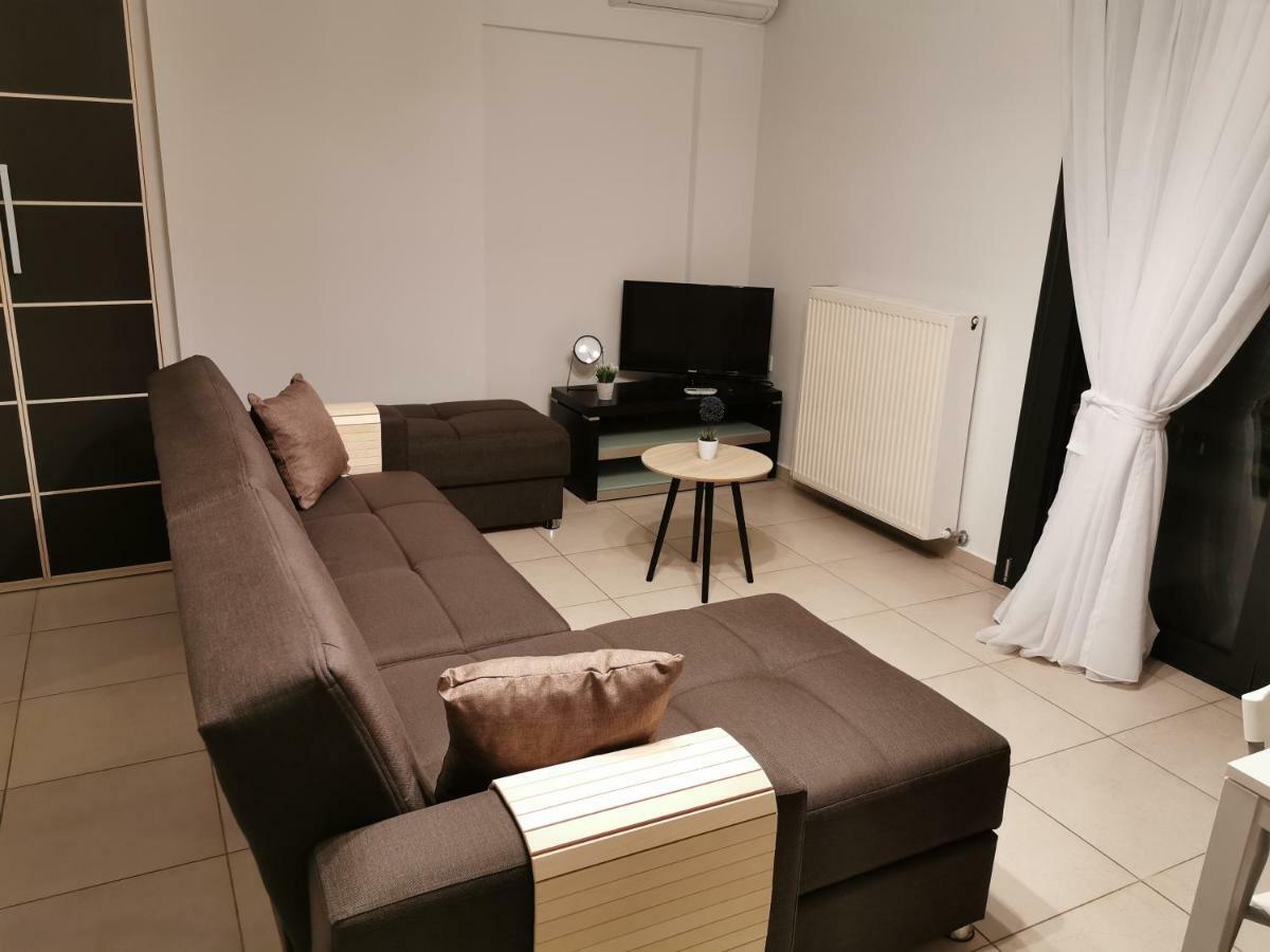 Pall'S Minimal Apartment Néa Péramos Dış mekan fotoğraf